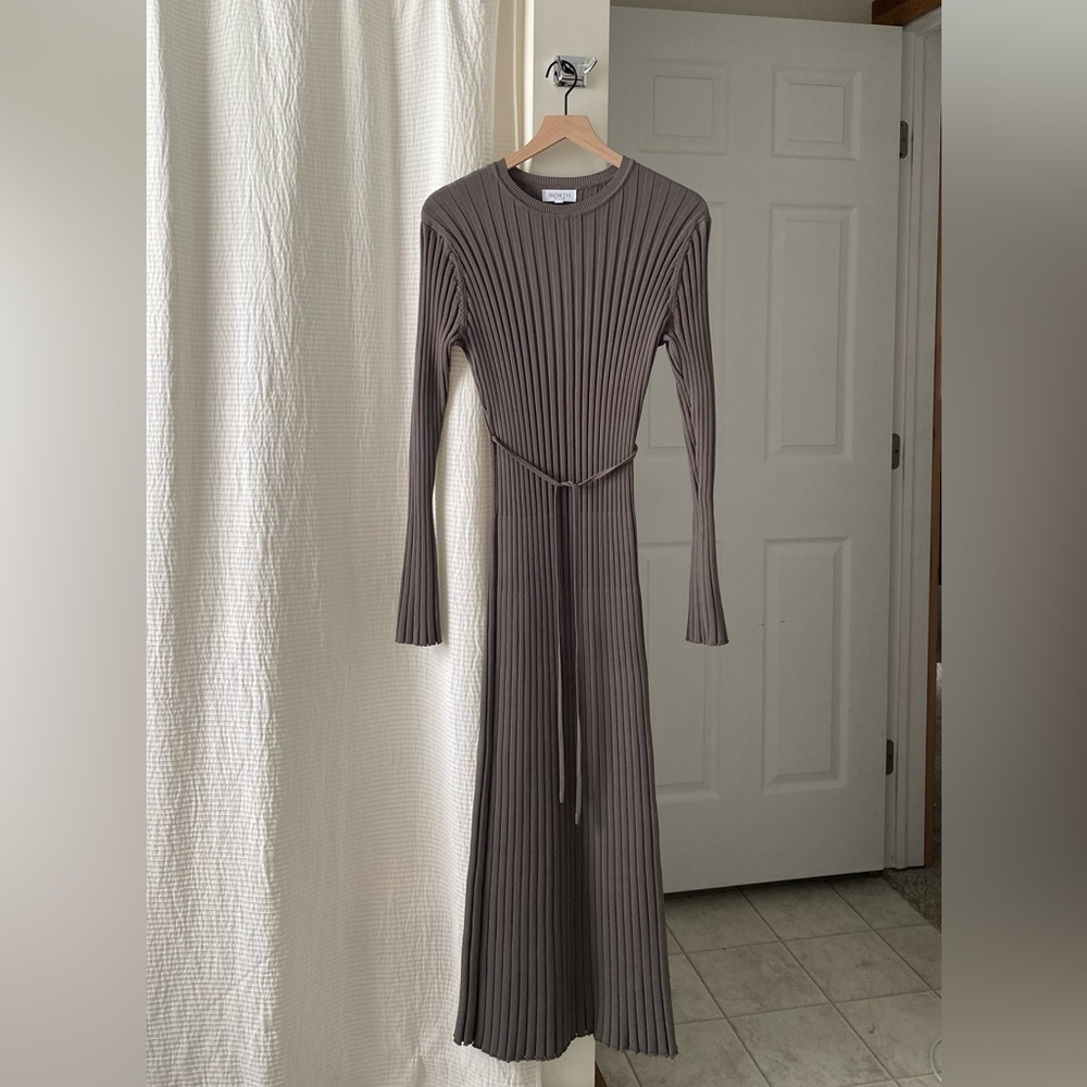Ribbed Long Sleeve Maternity Maxi Dress - Taupe - Picture 5 of 8